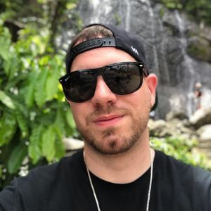 Meet your Posher, Kevin